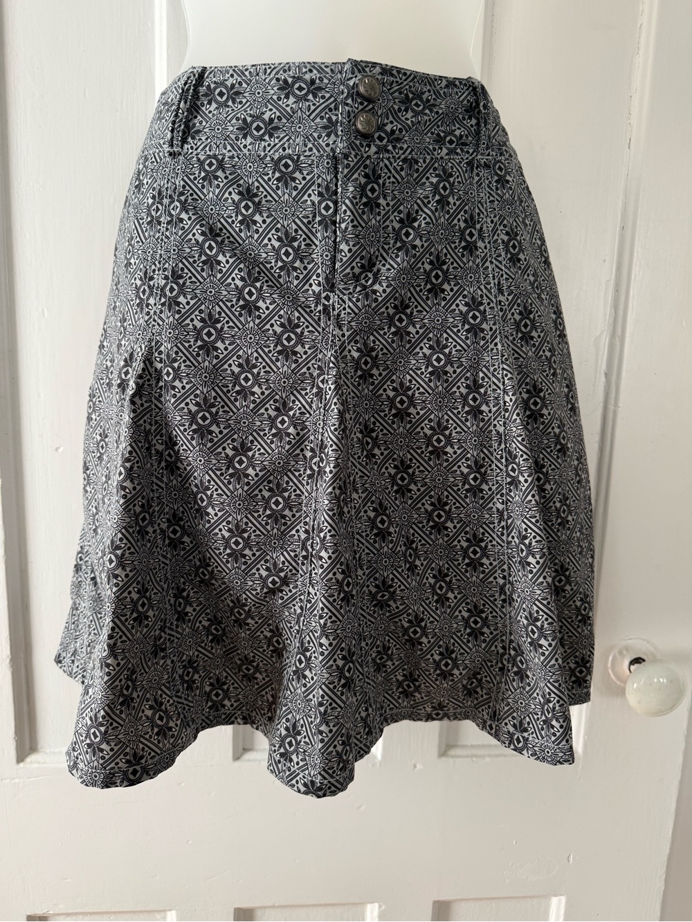 Athleta Black & White Printed Skort